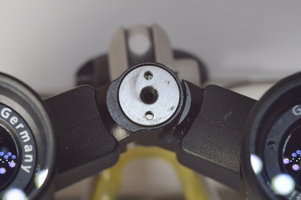 Adapterbefestigung Zeiss-Lupe